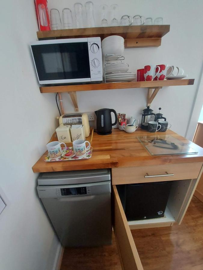 Cozy Snug Room, Short Drive To Lyme Regis, Crackling Fireplace, Private Balcony & Stunning Countryside Views, Free Private Parking & Wifi Axminster Exteriér fotografie