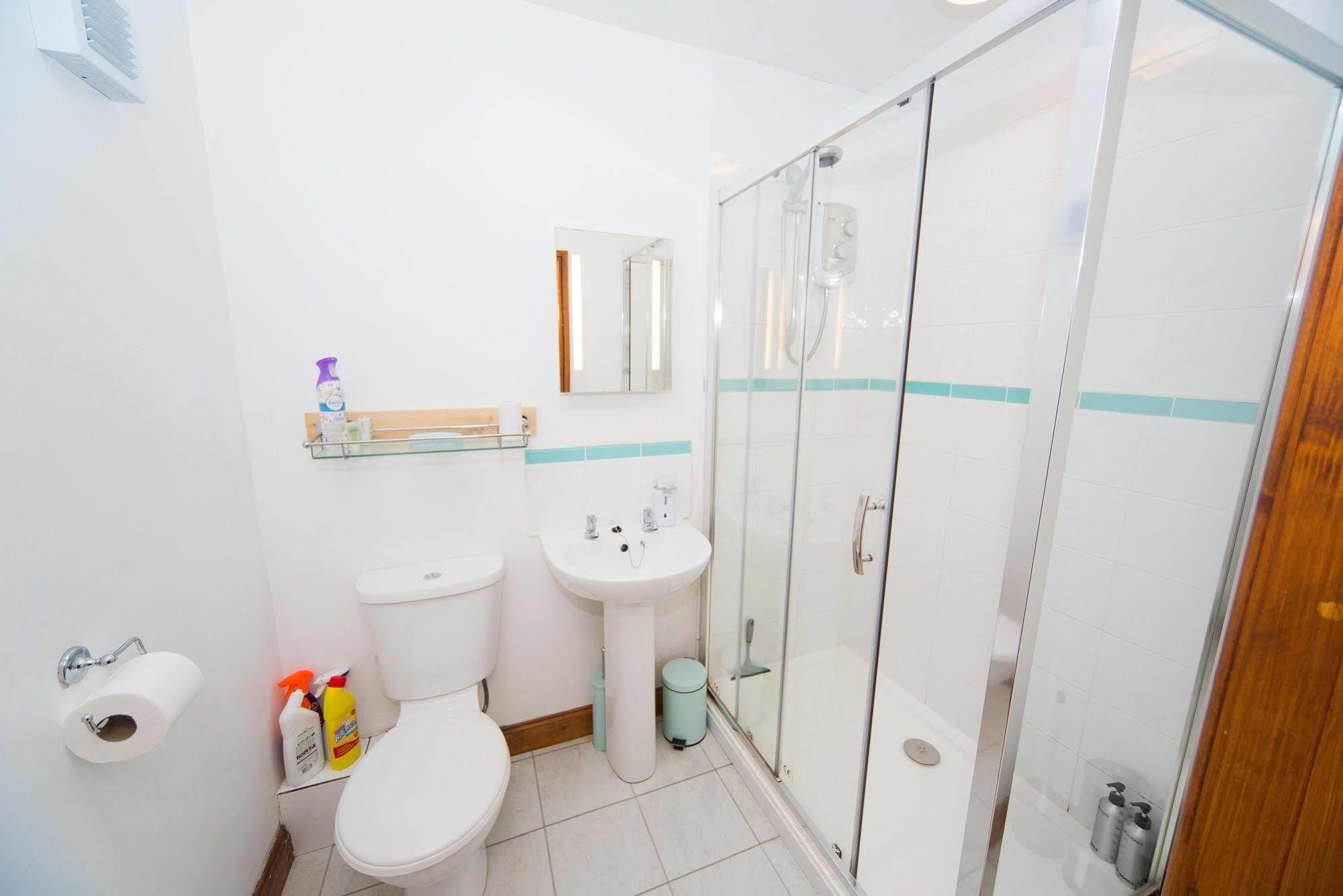Cozy Snug Room, Short Drive To Lyme Regis, Crackling Fireplace, Private Balcony & Stunning Countryside Views, Free Private Parking & Wifi Axminster Exteriér fotografie