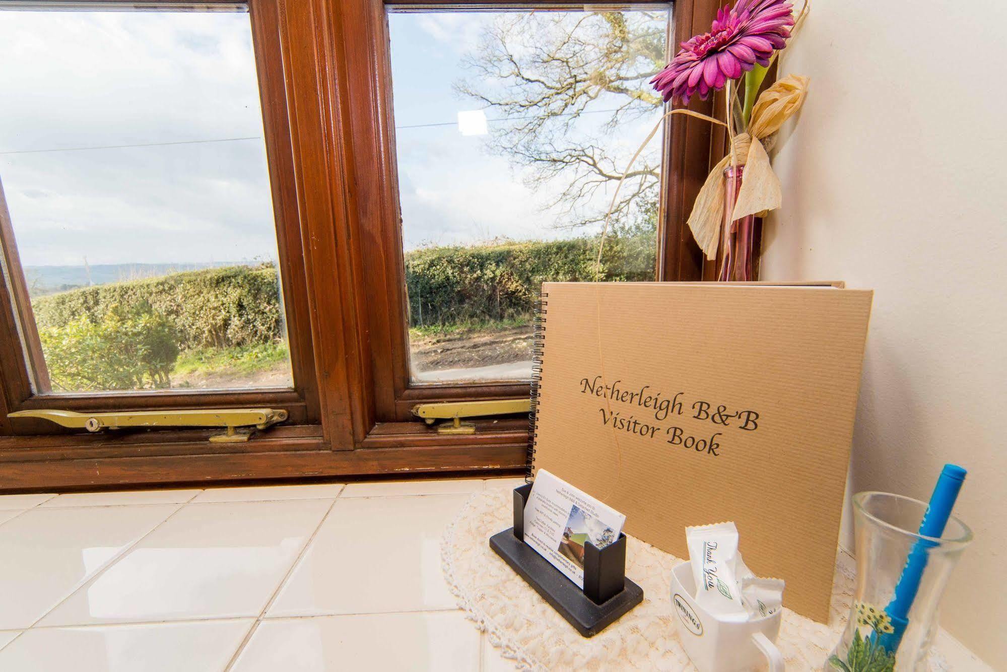 Cozy Snug Room, Short Drive To Lyme Regis, Crackling Fireplace, Private Balcony & Stunning Countryside Views, Free Private Parking & Wifi Axminster Exteriér fotografie