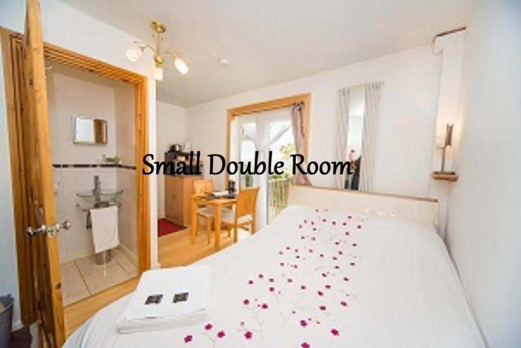 Cozy Snug Room, Short Drive To Lyme Regis, Crackling Fireplace, Private Balcony & Stunning Countryside Views, Free Private Parking & Wifi Axminster Exteriér fotografie